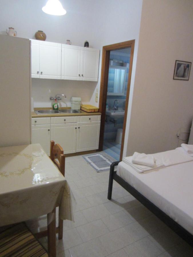 Katerina Apartments Triovasálos المظهر الخارجي الصورة