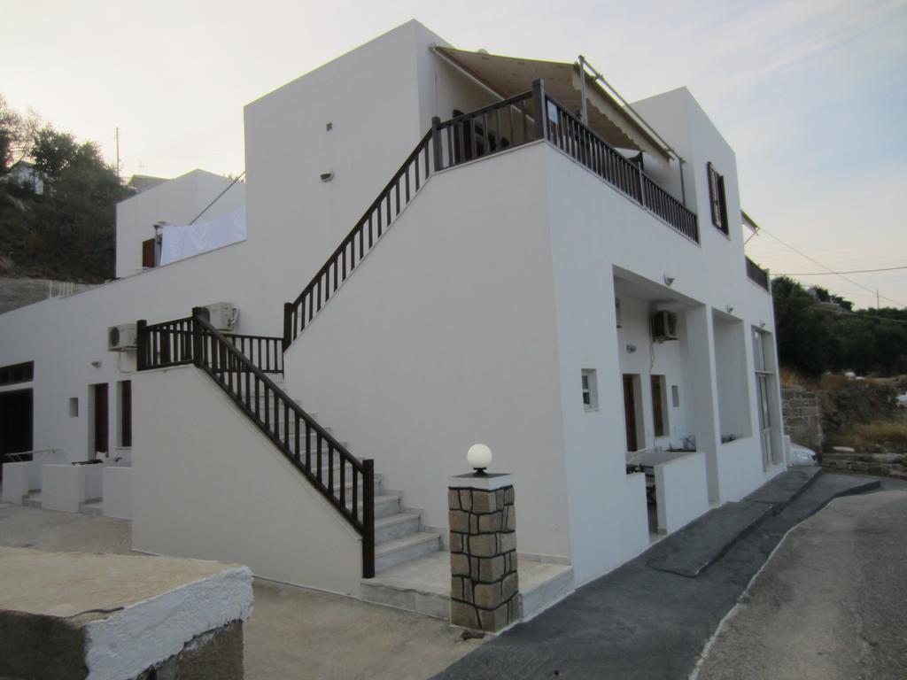 Katerina Apartments Triovasálos المظهر الخارجي الصورة