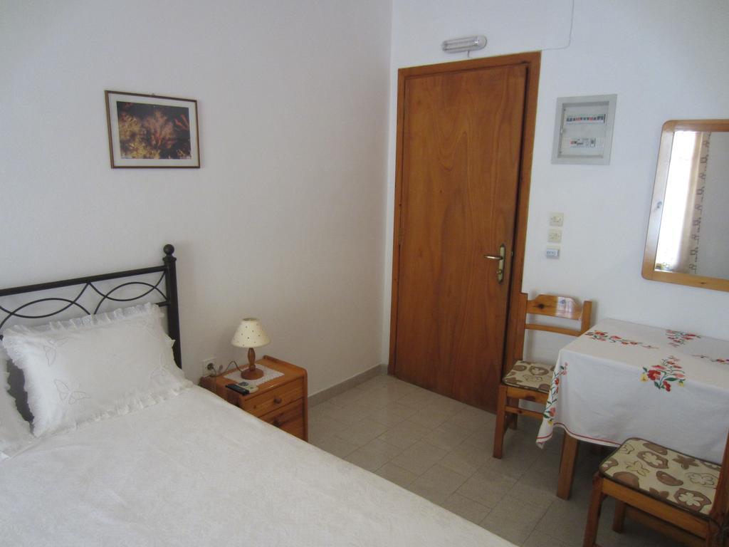 Katerina Apartments Triovasálos المظهر الخارجي الصورة